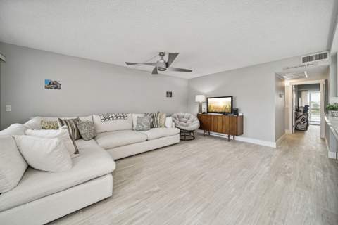 364 Wellington J, West Palm Beach FL - photo 6 of 23