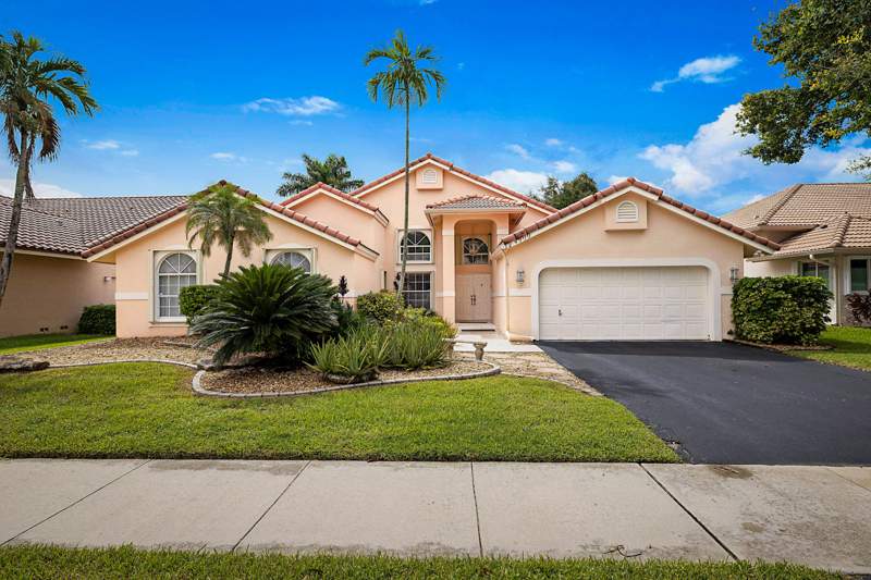 5 bedroom Single Family Residence at 4900 NW 100th Terrace, North Springs, Coral Springs — photo 3