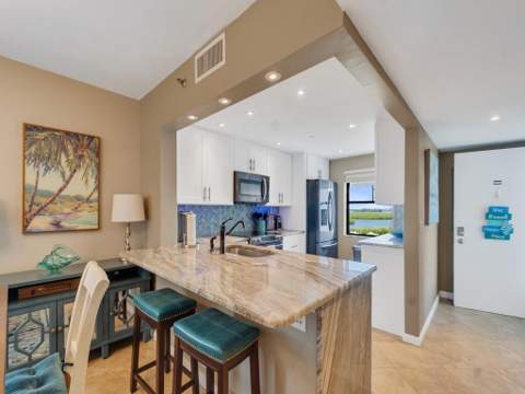 5163 N Hwy A1A #820, Hutchinson Island FL - photo 11 of 44