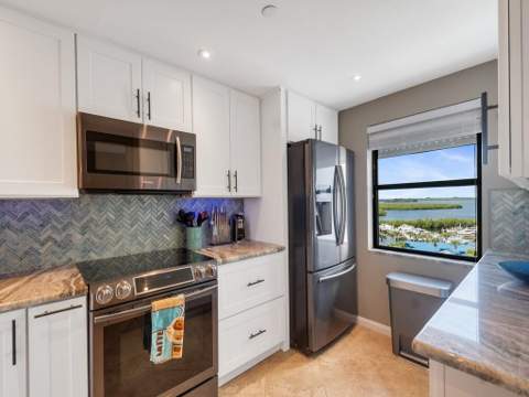 5163 N Hwy A1A #820, Hutchinson Island FL - photo 13 of 44