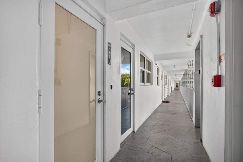 2 bedroom Condominium at 1536 SE 15th Court #210, Massachusetts Condo, Deerfield Beach — photo 3
