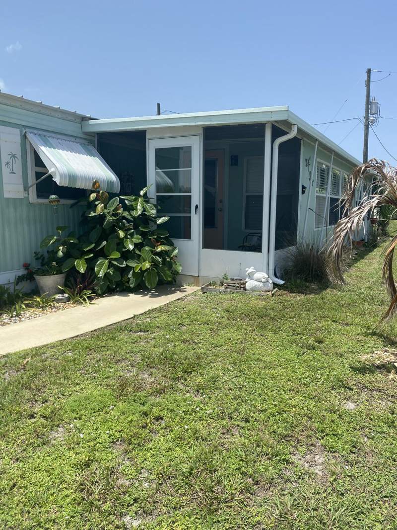 2 bedroom Manufactured Home at 11000 SE Federal Hwy 95 Highway #95, Lakeside Village Mobile Home Park Co-Op, Hobe Sound — photo 2