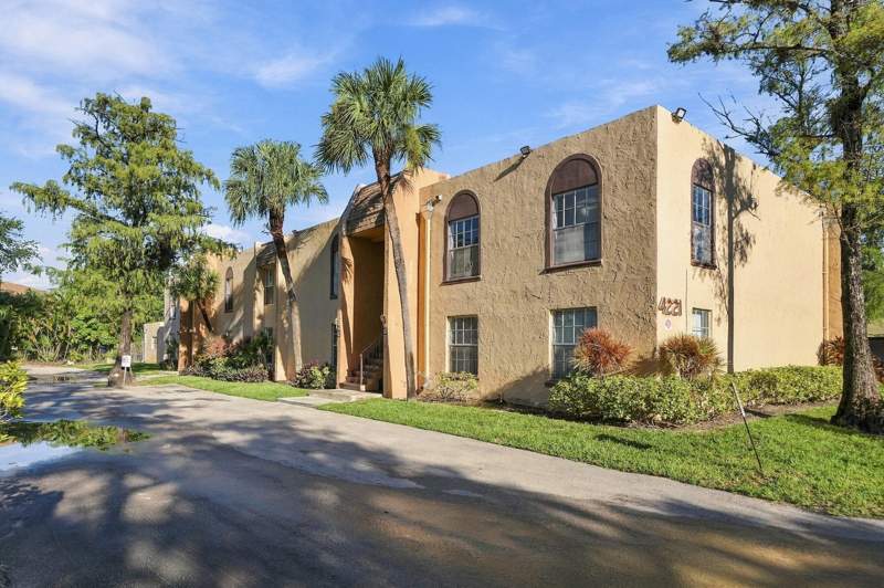1 bedroom Condominium at 4221 NW 19th Street #287, Wood Hue IV Condo, Lauderhill — photo 3