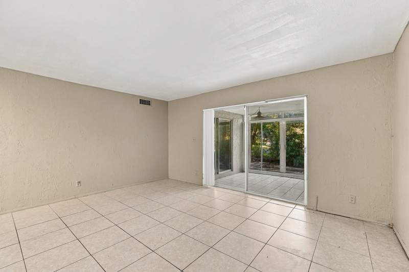 1 bedroom Condominium at 4221 NW 19th Street #287, Wood Hue IV Condo, Lauderhill — photo 4