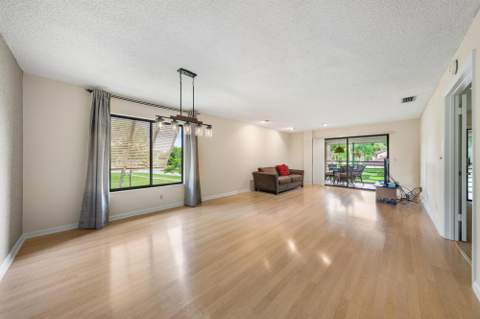 10101 Mangrove Drive #201, Boynton Beach FL - photo 15 of 41