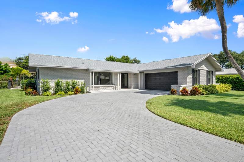 4 bedroom Single Family Residence at 11569 Landing Place, Hidden Key, North Palm Beach — photo 2