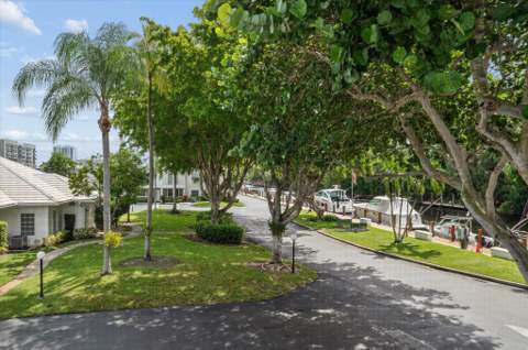 6431 Bay Club Drive #3, Fort Lauderdale FL - photo 11 of 35