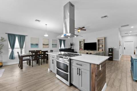 902 NW 9th Avenue, Boynton Beach FL - photo 16 of 50