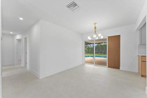 6873 S Plymouth Drive, Lake Worth FL - photo 7 of 41