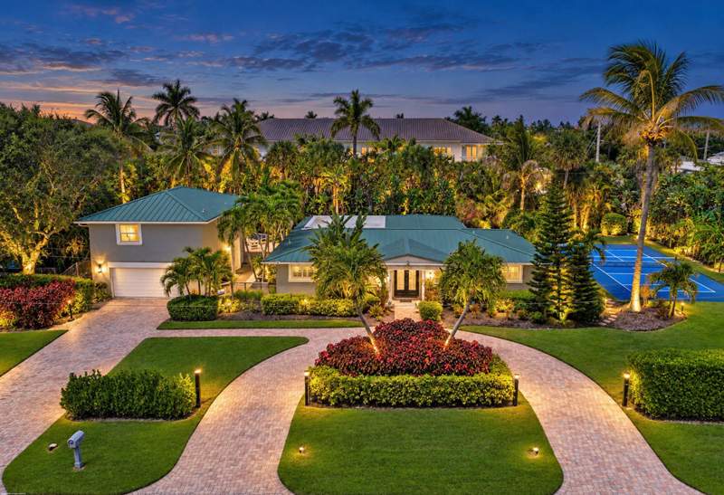 5 bedroom Single Family Residence at 1578 Thumb Point Drive, Thumb Point Subdivision, Fort Pierce — photo 2