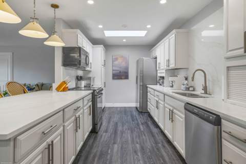 1578 Thumb Point Drive, Fort Pierce FL - photo 22 of 105