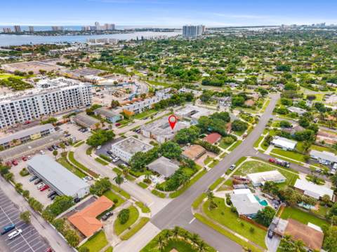 1500 Crescent Circle #B215, Lake Park FL - photo 19 of 23