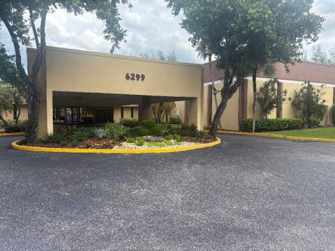 5851 NW 62nd Avenue #201, Tamarac FL - photo 13 of 18