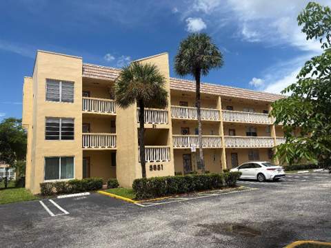 5851 NW 62nd Avenue #201, Tamarac FL - photo 11 of 18