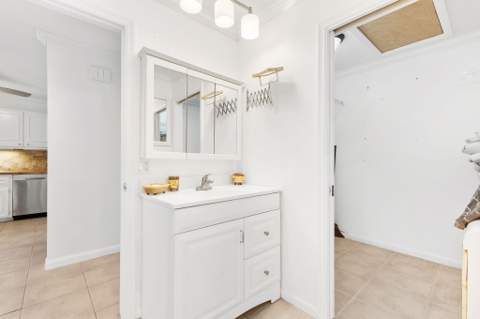 143 SE 7th Street, Deerfield Beach FL - photo 15 of 23
