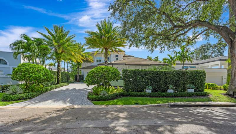 5 bedroom Single Family Residence at 130 Waters Edge Drive, Admirals Cove, Jupiter — photo 4