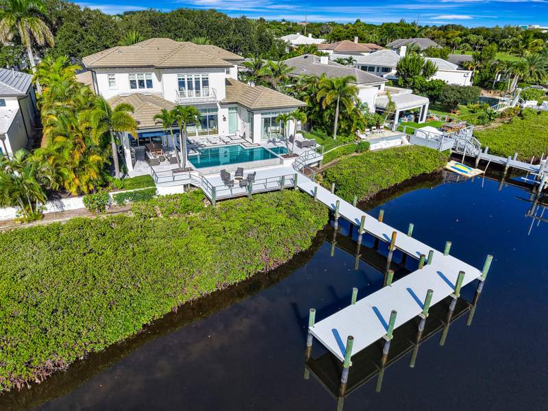 5 bedroom Single Family Residence at 130 Waters Edge Drive, Admirals Cove, Jupiter — photo 2