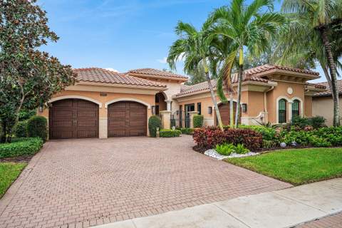 8478 Hawks Gully Avenue, Delray Beach FL - photo 7 of 119