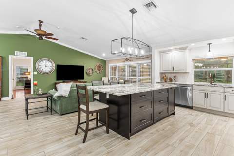 9077 Old Pine Road, Boca Raton FL - photo 11 of 41