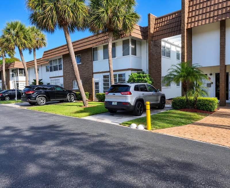2 bedroom Condominium at 2291 NW 48 Terrace #212, Castle Apartments 9 Condo, Lauderhill — photo 2