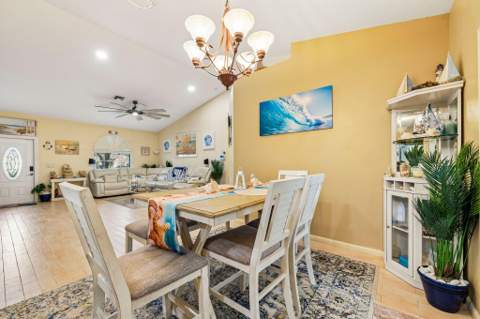 141 Lexington Drive, Royal Palm Beach FL - photo 10 of 33