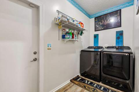 141 Lexington Drive, Royal Palm Beach FL - photo 14 of 33
