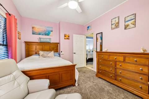 141 Lexington Drive, Royal Palm Beach FL - photo 17 of 33