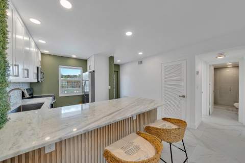 9818 Marina Boulevard #1225, Boca Raton FL - photo 10 of 37
