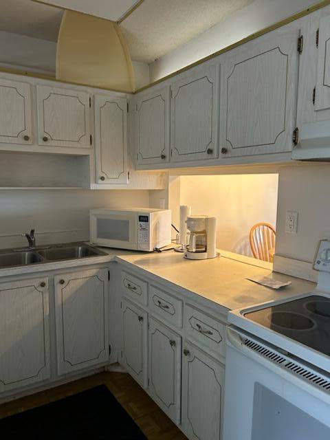 2 bedroom Condominium at 2640 Garden Drive #212, Lake Clarke Gardens Condo 17, Lake Worth — photo 4