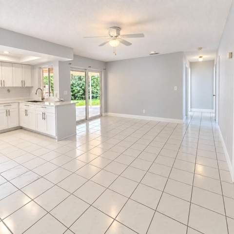 7842 NW 1st Street, Margate FL - photo 9 of 21