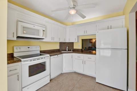 265 SE 10th Street #11C, Deerfield Beach FL - photo 20 of 46