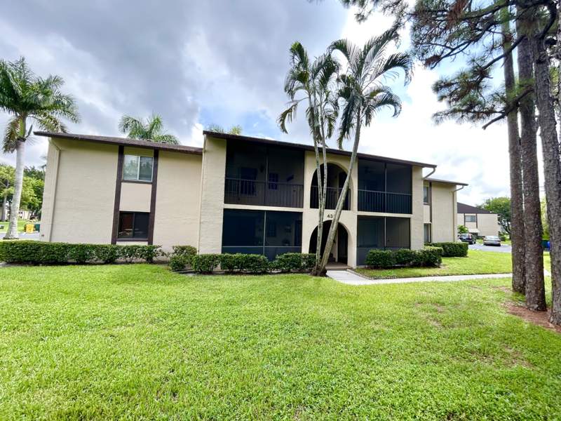2 bedroom Condominium at 435 Pine Glen Lane #B-2, Pine Ridge South IV Condo, Greenacres — photo 2