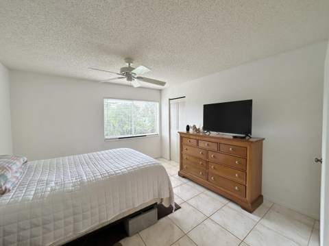 435 Pine Glen Lane #B-2, Greenacres FL - photo 10 of 33