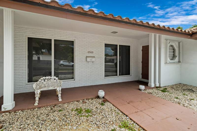 2 bedroom Single Family Residence at 6500 NE 21st Drive, Imperial Point 5 Sec, Fort Lauderdale — photo 2