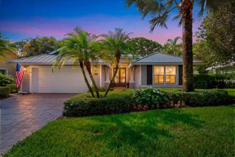 7990 SE Mammoth Drive, Hobe Sound FL - photo 8 of 53