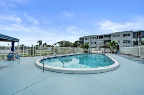 2200 Park Lane #Unit 111, Hollywood FL - photo 23 of 28
