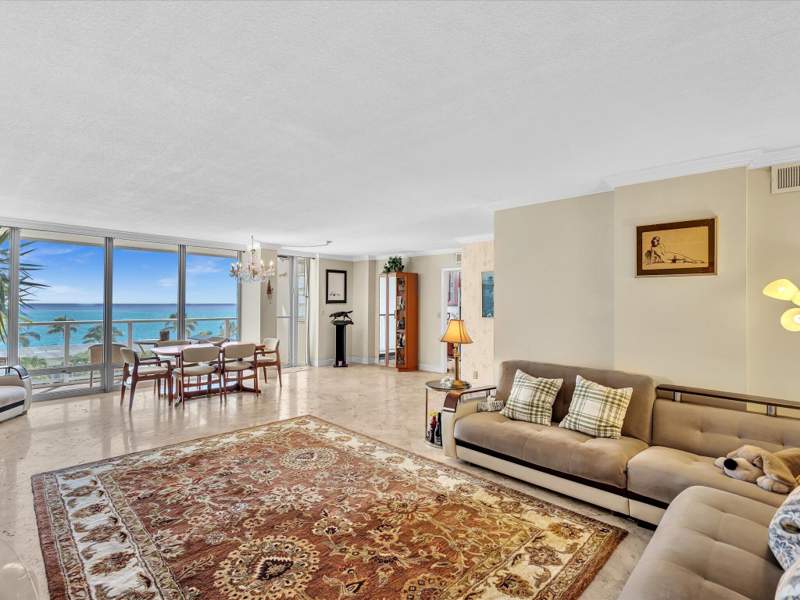 1 bedroom Condominium at 4300 N Ocean Boulevard #4F, Plaza East Condo, Fort Lauderdale — photo 3
