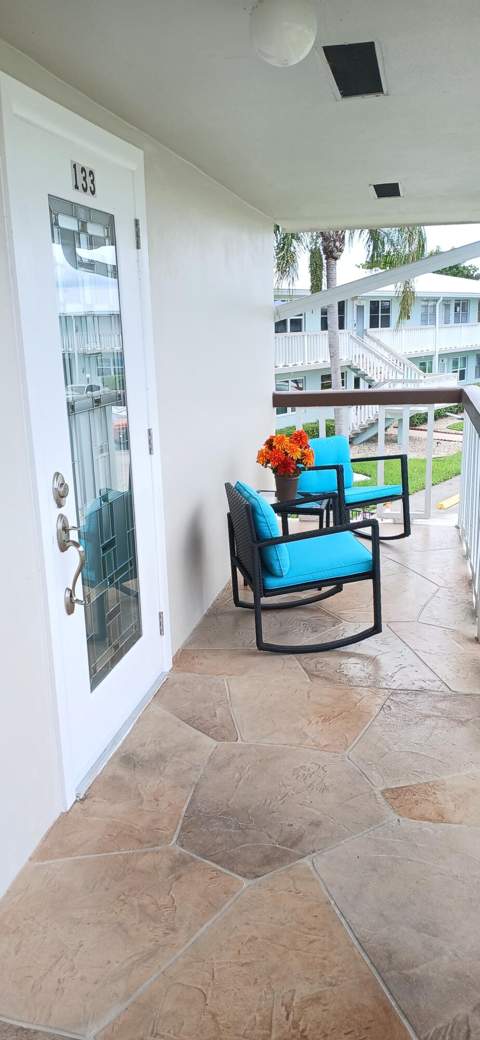133 Somerset G, West Palm Beach FL - photo 7 of 22