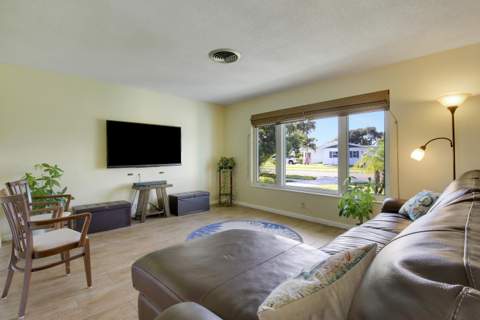 60 Camelia Circle, Tequesta FL - photo 9 of 64
