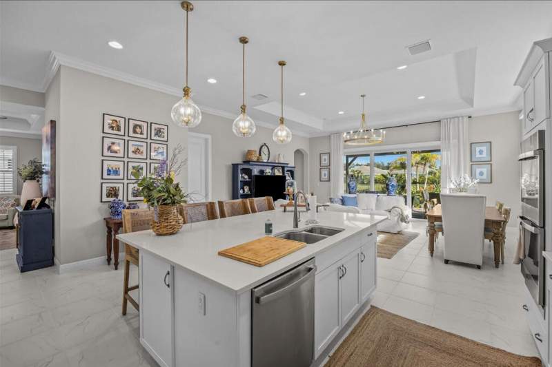 3 bedroom Single Family Residence at 12341 SW Sunset Lk Lane, Lakepark At Tradition Plat 3, Port St. Lucie — photo 4