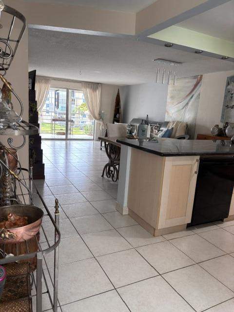 2 bedroom Condominium at 401 SE 3rd Street #305, Meadowbrook Lakes View Condo, Dania Beach — photo 5