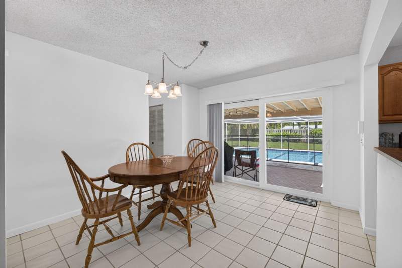 3 bedroom Single Family Residence at 921 SE Flamingo Avenue, Broadway Section Of St Lucie Estates Subdivision, Stuart — photo 4
