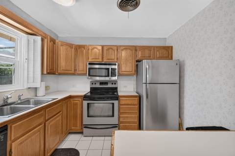 921 SE Flamingo Avenue, Stuart FL - photo 6 of 21
