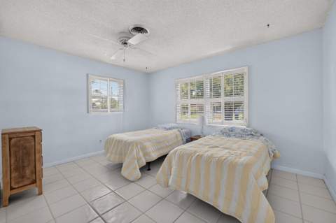 921 SE Flamingo Avenue, Stuart FL - photo 11 of 21