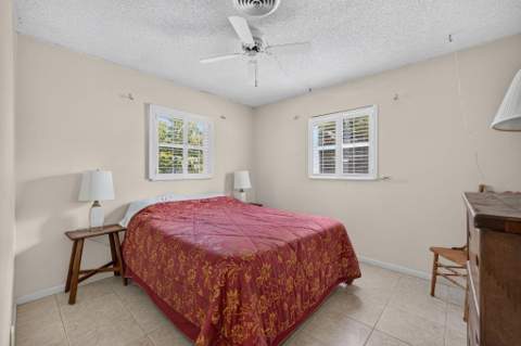 921 SE Flamingo Avenue, Stuart FL - photo 12 of 21