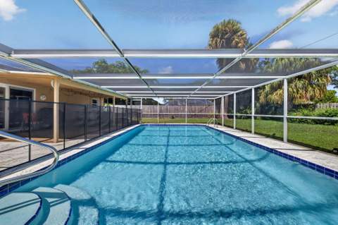 921 SE Flamingo Avenue, Stuart FL - photo 17 of 21