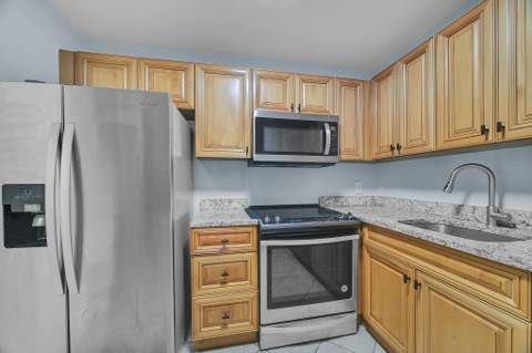 134 S Cypress Road #425, Pompano Beach FL - photo 7 of 44