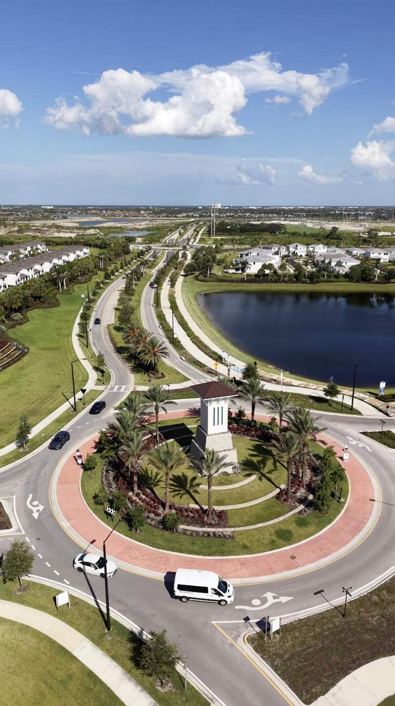4 bedroom Single Family Residence at 14125 SW Enzi Way, Cadence Phase II, Port St. Lucie — photo 4