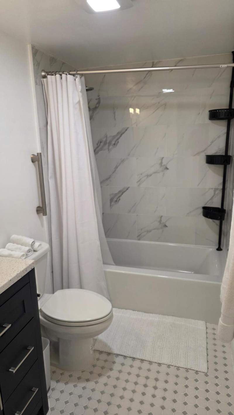 1 bedroom Condominium at 319 Lake Frances Drive, Golden Lakes Village Condo 1 Thru 13-A, West Palm Beach — photo 5