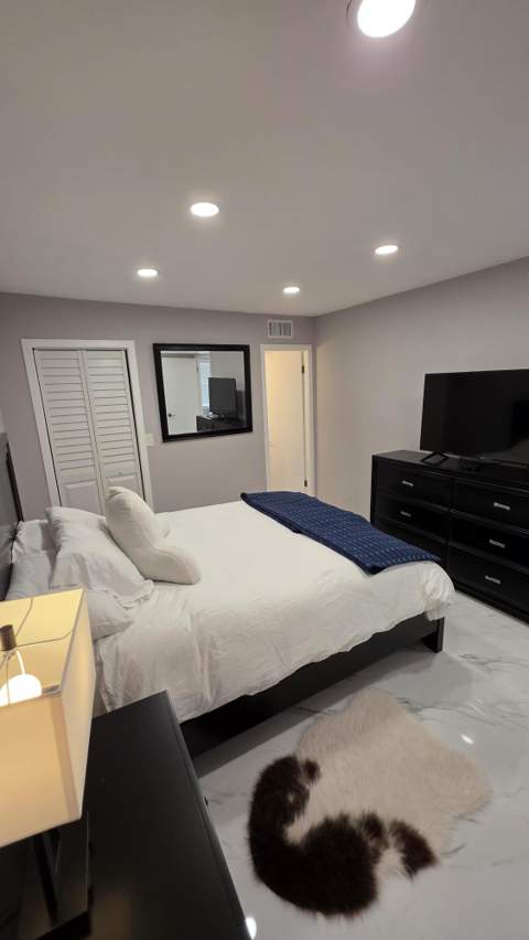 319 Lake Frances Drive, West Palm Beach FL - photo 6 of 11